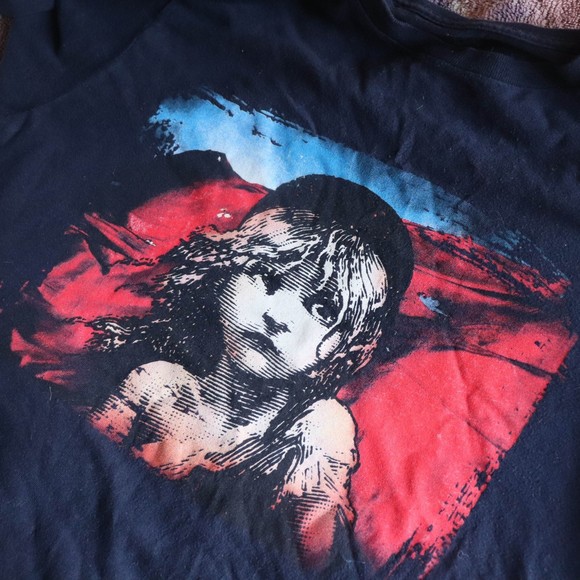 LES MIS T SHIRT - Picture 5 of 6